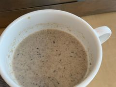蘑菇汤-威珀斯酒店·珀萃美食餐厅 | 海鲜刺身·现烤生蚝·特色烤肉