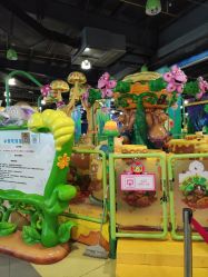 -维佳童话镇演出现场(徐东店)