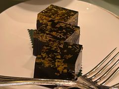 黑枸杞桂花糕-金轩中餐厅 Jin Xuan(浦东丽思卡尔顿酒店)
