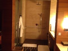 洗浴间-海南清水湾莱佛士酒店