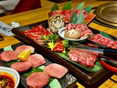 -炼火烤肉店