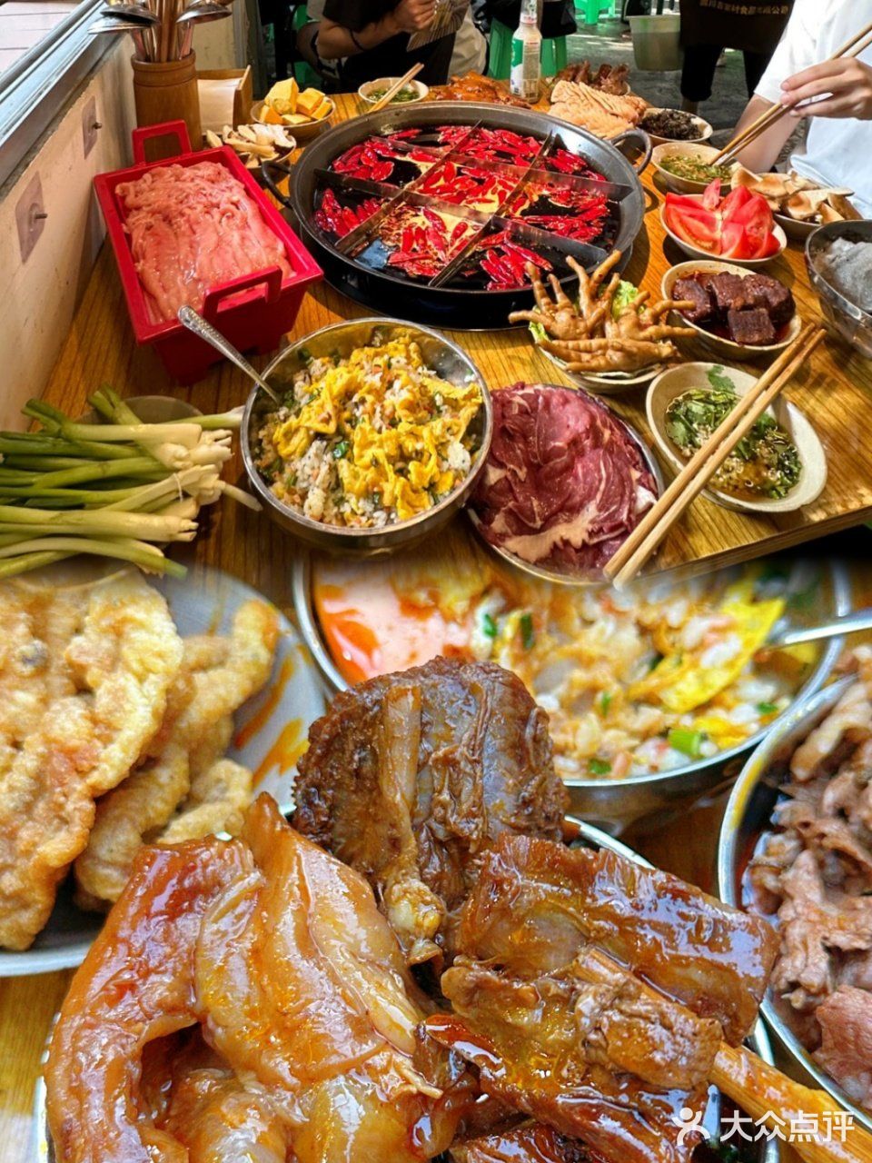 关于我在重庆吃到的TOP火锅，不开玩笑！