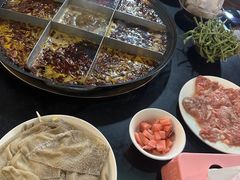 -苟味道老火锅(黄桷坪店)