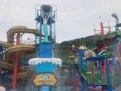 -平湖九龙山乐满地水上乐园