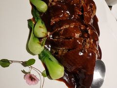 八宝葫芦鸭-屋里厢上海菜馆