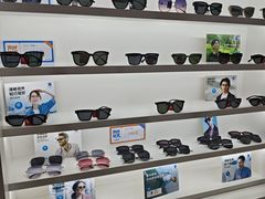 -诺柯视眼镜-蔡司依视路官方工厂店(淞南一店)