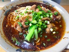 红烧肥肠面-丁丁猫重庆小面(徐州路店)