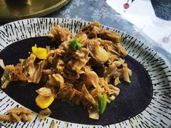 -天天向上素食餐厅(五台山店)