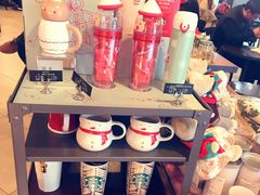 零售区-星巴克(湖州梅地亚广场店)