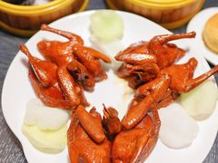 蝴蝶里招牌乳鸽-蝴蝶里·粤菜·点心(龙湖天街&滨江店)