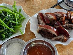 -黄记四更烤乳猪店