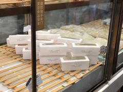 面包甜点陈列柜-奈雪的茶(湖滨银泰in77C区PRO店)