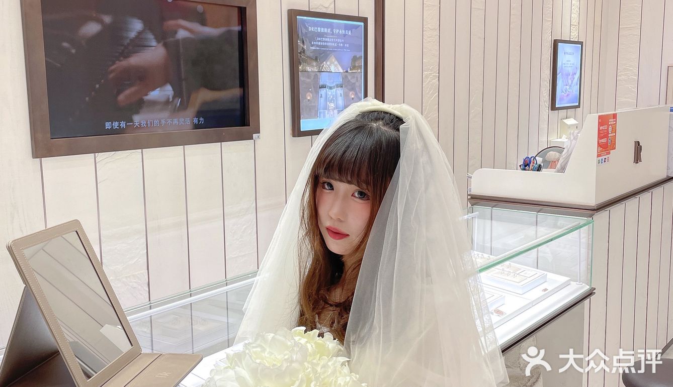 👩🏼‍❤️‍💋‍👨🏼我们从初中到大学已经快六年了 2000多天感觉一下子就过去