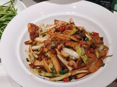-鑫小城故事·藕汤·家常菜(台北一路总店)
