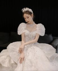 -不晚国际婚纱礼服