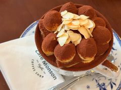 -Café Monson