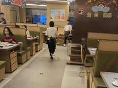 -海底捞火锅(振华广场生日主题店)