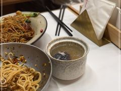 -粉观右江西鲜辣米粉(天地店)