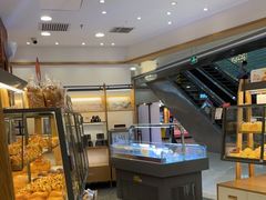 面包甜点陈列柜-面包新语(富力城BT店)