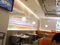 -黄记煌三汁焖锅(新佳丽江汉路店)