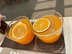 凤梨鲜橙蔬果汁-ROIIN用心(武汉首店)