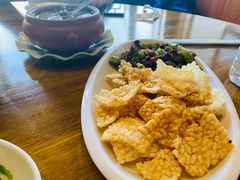 锅巴牦牛肉-小厨子私房菜·云南美食店
