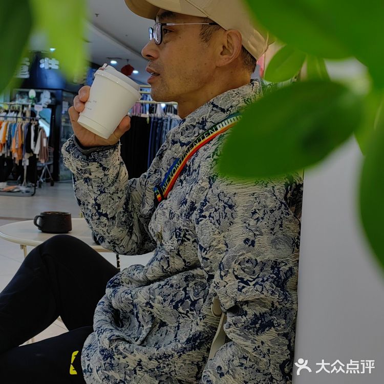 咖啡探店一第九百九十三家GUN COFFEE51个蛋壳联合