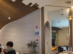 -斯普汇生蚝牛排馆(中骏世界城店)