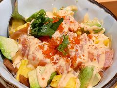 牛油果三文鱼套餐-沼津港渔市(宏伊国际广场店)