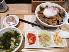 日出千层五花-熊吞·大碗丼烧肉饭(西市场嘉华店)