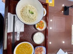 -百年老字号·观振兴蟹黄面·三虾面·苏式面(观前街富仁坊巷店)