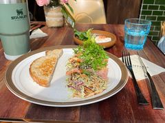 烤三文鱼沙拉-O'mills Sourdough Bakery&Bistro(永嘉路店)