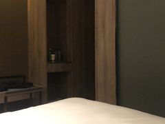 -榆林榆阳西路火车站亚朵酒店