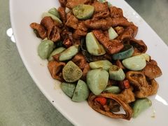 腊八蒜烧肥肠-东四民芳餐厅(世茂工三店)