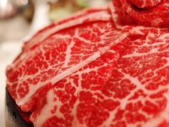 A级手切牛肉-鲜入围煮花胶鸡海鲜火锅