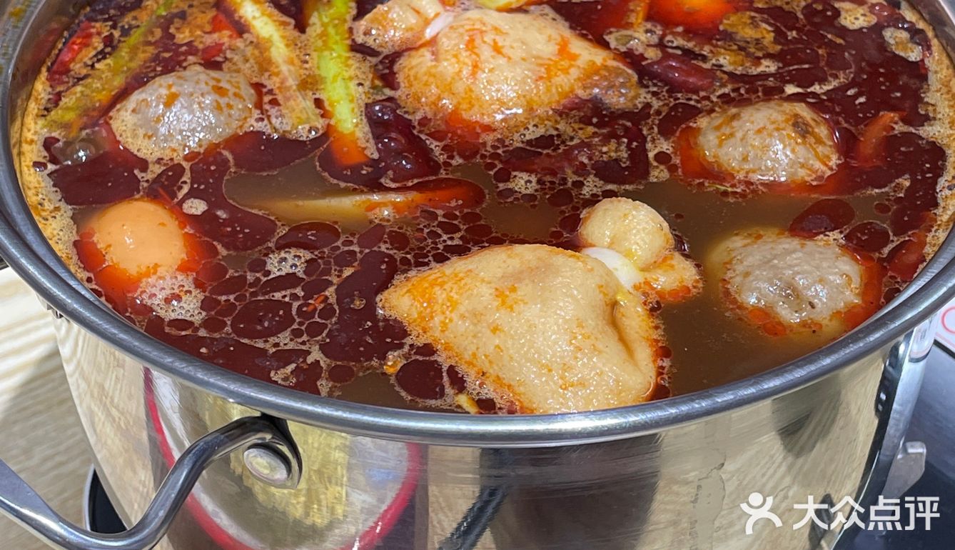 在广州！冬天必须要吃的小火锅…贼好吃！！
