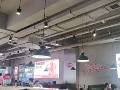 -佰人王串串香火锅(洋珠巷店)
