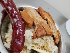 香肠糯米扣肉饭-梁阿婆廿年老牌扣肉糯米饭