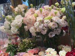 -谷莠子花艺·气球派对·绿植造景·花艺沙龙(金光华广场店)