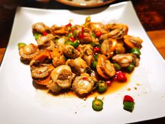 -臻鲜燕海鲜融合餐厅(金陵style店)