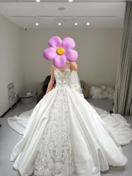 -PAI婚纱礼服设计馆【大牌租赁/高级定制】