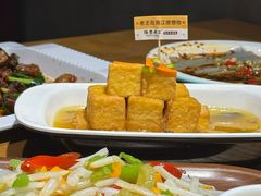 -隔壁老王·家常云南菜(花巷店)