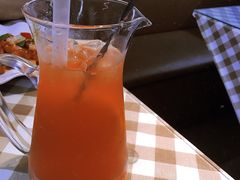 -新大咀港式茶餐厅(宝山万达店)