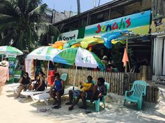 -Jonah's Fruit Shake & Snack Bar