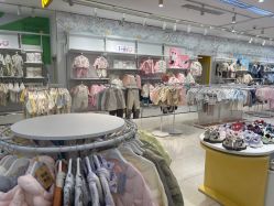 -孩子王(番禺万达广场店)