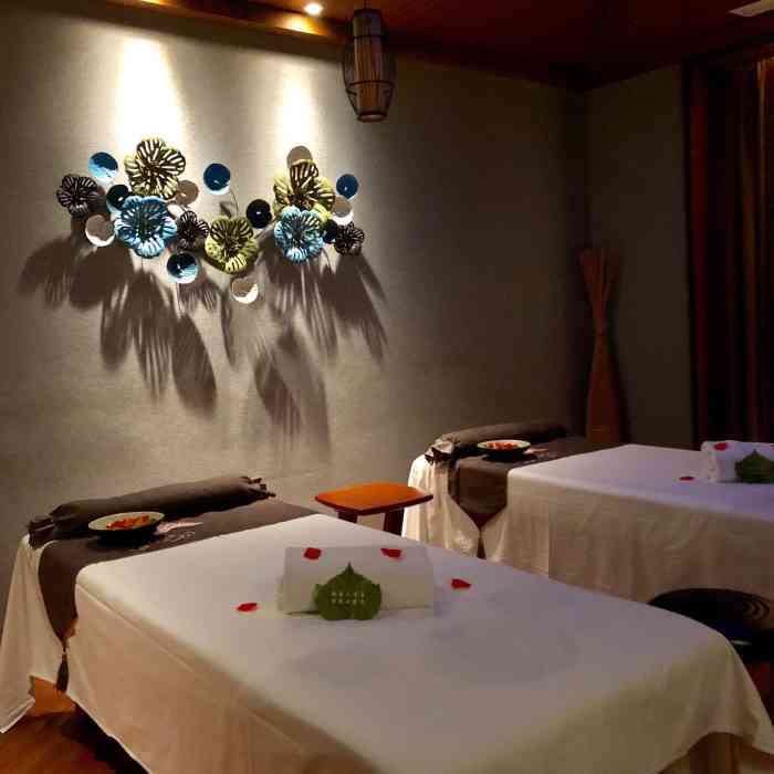 春天整个环境就比金色印象好一大截了,一进去就舒服的想睡觉,做spa的