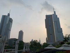 景观位-UNI UNI(环亚凯瑟琳店)