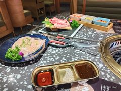 -黑牛の場烤肉(摩天活力城店)