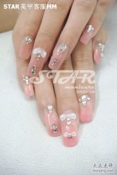 草莓奶糖小淑女-STAR美甲店