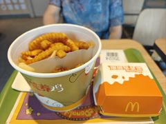 -麦当劳(新天地得来速店)